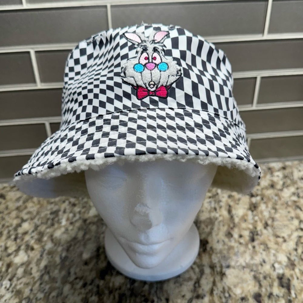 Disney Alice In Wonderland White Rabbit Boonie